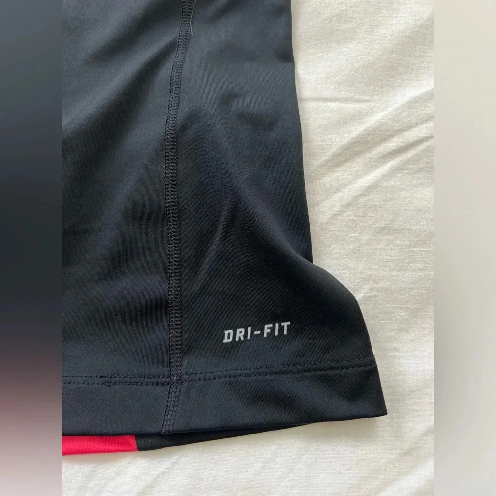 Nike | Racerback Tank Top with Support - Size XS - Picture 4 of 5